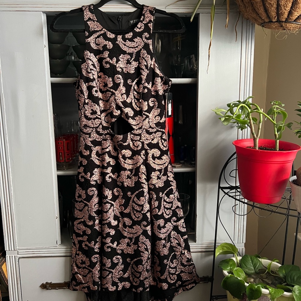 Guess Sleeveless Black and Rose Gold Dress